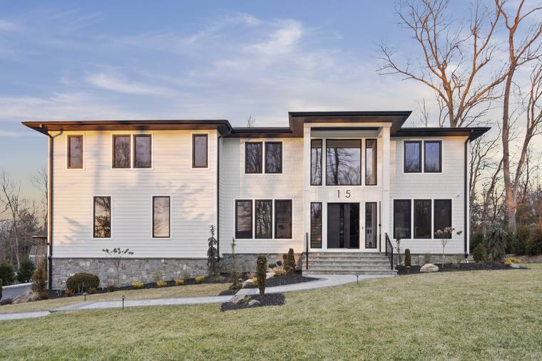 Contemporary colonial, North Caldwell, NJ